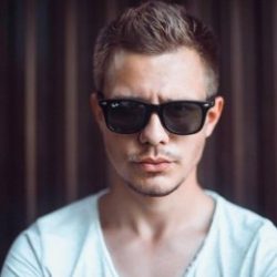 Симпатичный самец ищет девушку/женщину из Москвы для секса Симпатичный самец ищет девушку/женщину из Москвы для секса