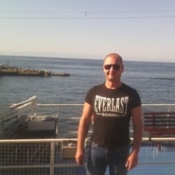 Парень ищу девушку для интима в Курске. Парень ищу девушку для интима в Курске.