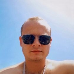 Парень ищет сексуальную девушку в Курске для секса Парень ищет сексуальную девушку в Курске для секса