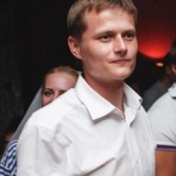 Парень, ищу девушку для вирт общения по скайпу Парень, ищу девушку для вирт общения по скайпу