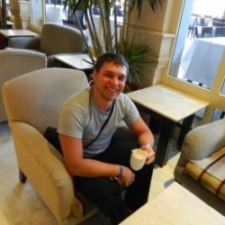 Молодой парень ищет взрослую даму в Курске Молодой парень ищет взрослую даму в Курске