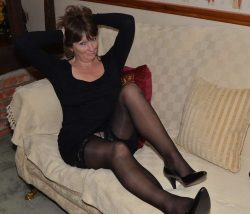 Девушка, брюнетка из Москвы, ищет щедрого мужчину для секса, минета Девушка, брюнетка из Москвы, ищет щедрого мужчину для секса, минета