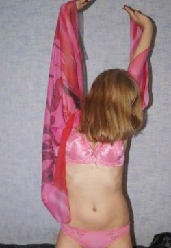 Девушка проведу интимный вечер в компании приятного мужчины. Девушка проведу интимный вечер в компании приятного мужчины.