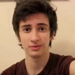 Парень, ищу девушку, давно не было секса Парень, ищу девушку, давно не было секса