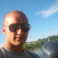 Парень из Москвы. Девственик. Ищу девушку или женщину для первого раза Парень из Москвы. Девственик. Ищу девушку или женщину для первого раза